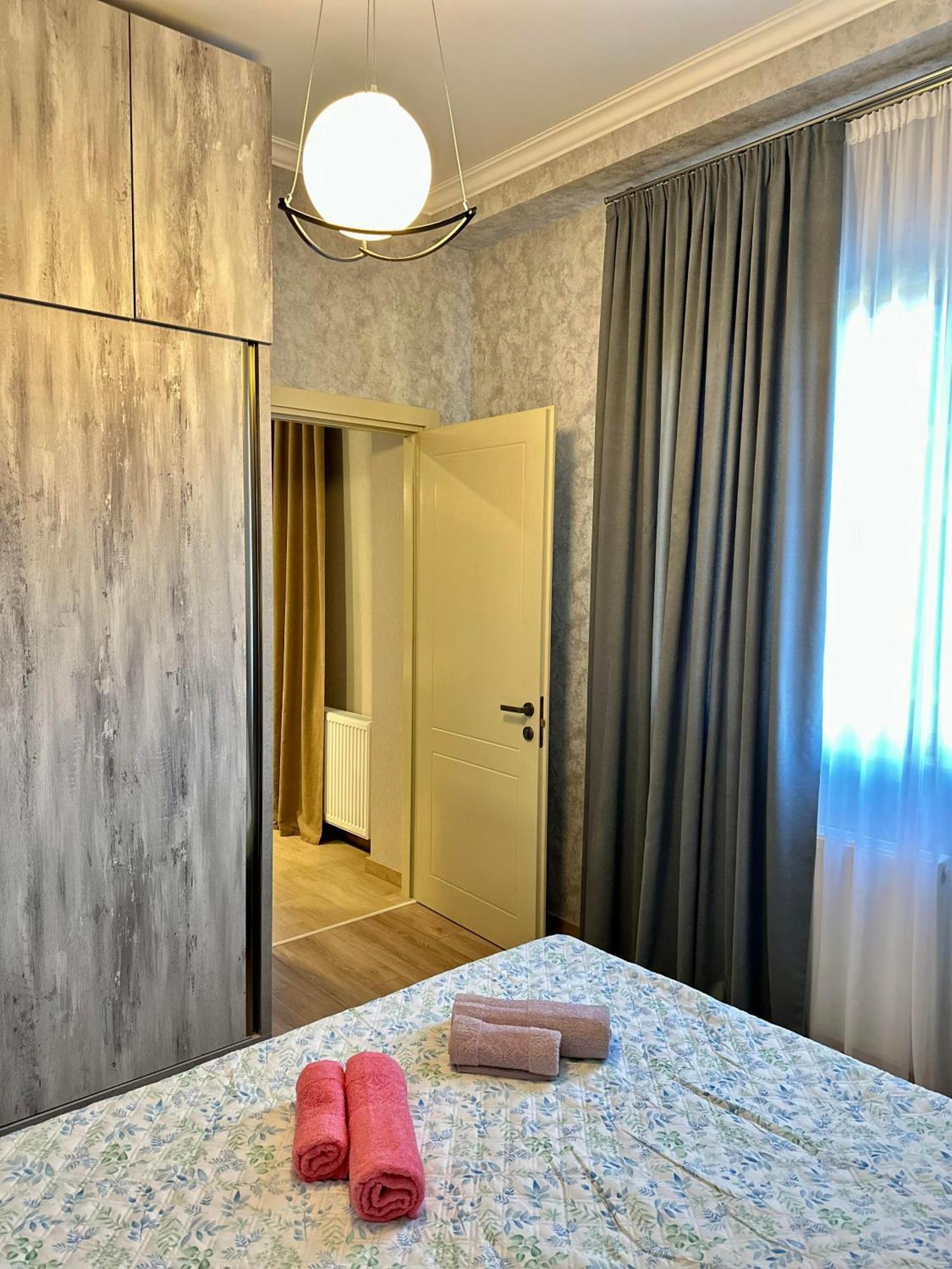 Downtown Apartment Κουτάισι Εξωτερικό φωτογραφία